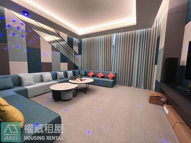 高雄大學京城柏克萊全新3房空屋平車