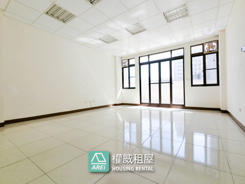 美麗島大面寬透天電梯黃金店面