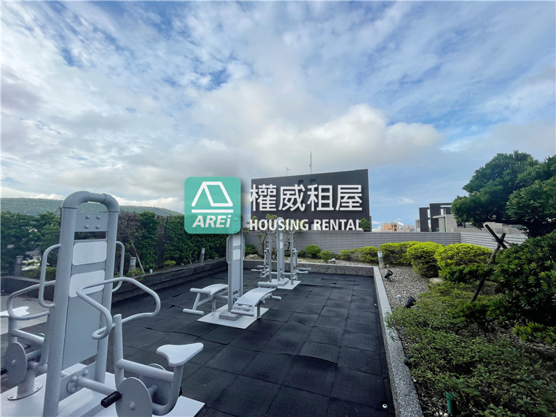 太普上新光｜R16三鐵共構採光2+1房平車