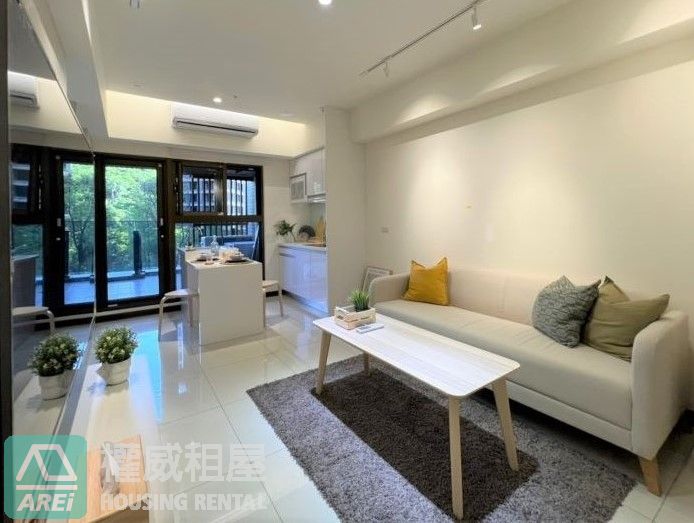 左營悅誠|泳池3房|超大景觀陽台平車