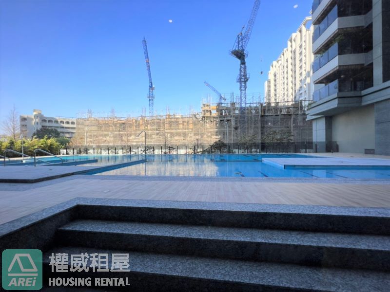 左營悅誠|泳池3房|超大景觀陽台平車