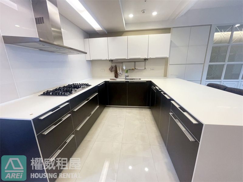 亞灣獅甲貝拉巴洛克風泳池高檔大三房平車