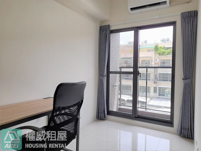左營高鐵MRT圓禾向青2陽台1+1房車位
