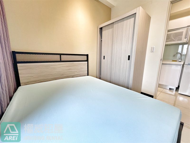 信義國小站大悅邊間泳池景觀兩房平車