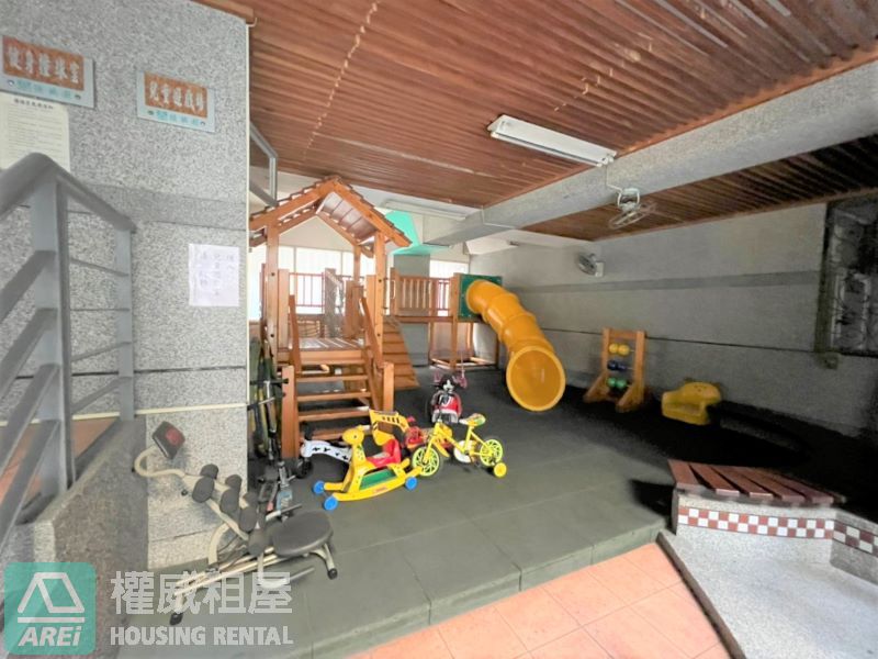 巨蛋MRT琉璃園絕美大露臺2房平車