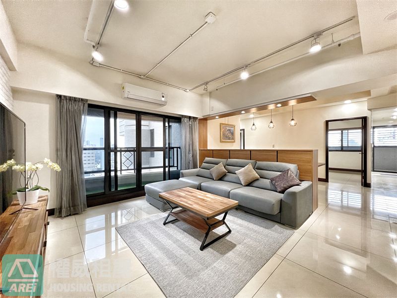 🏙️ R8三多亞灣區・福懋圓方寬敞4 房平車