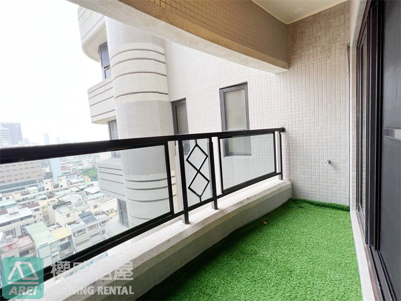 🏙️ R8三多亞灣區・福懋圓方寬敞4 房平車