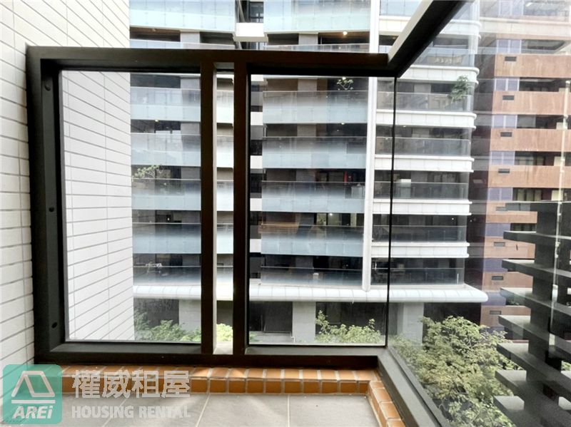 市議會MRT城韻全新裝潢2房