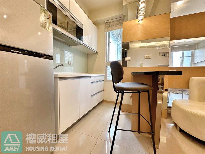 R8灣區三多百貨商圈IHOME高檔精緻2房