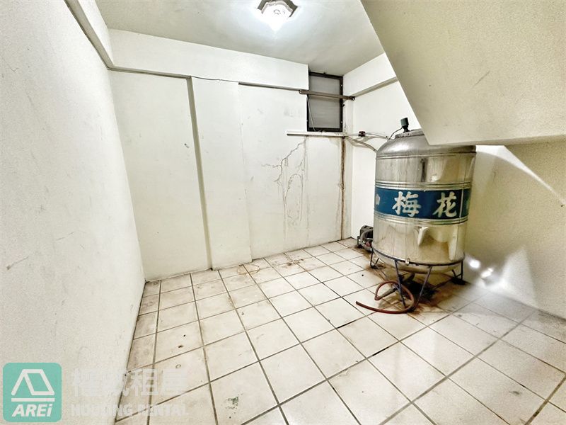 陽明學區澄平空屋透天|自有車庫好停車