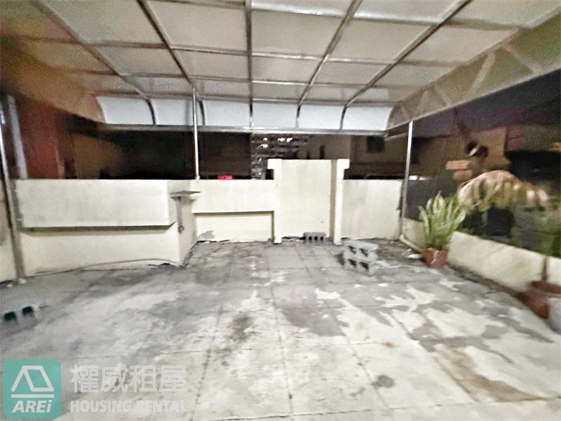 陽明學區澄平空屋透天|自有車庫好停車