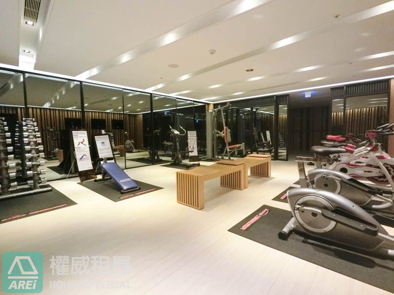 亞灣R7福懋悅然精裝4房平車豪邸