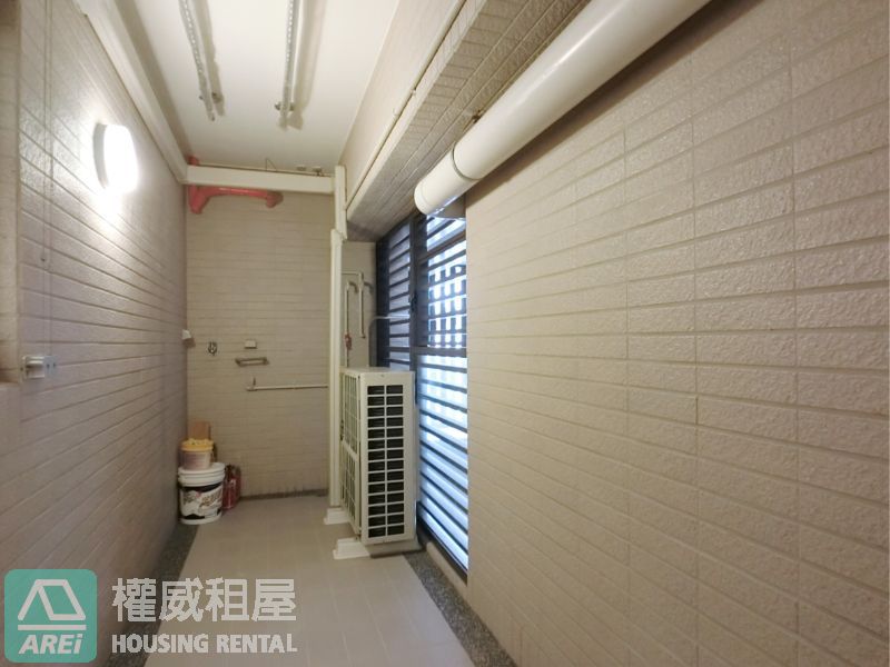 O2鹽埕埔百達富埕時尚精品3房平車
