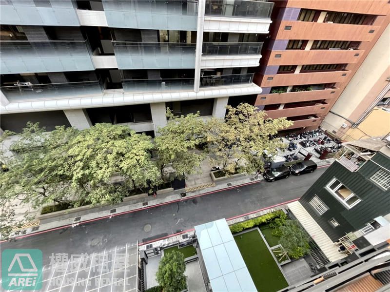 市議會MRT城韻全新裝潢2房