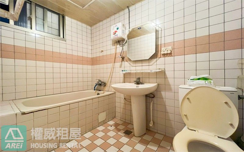 高雄火車站MRT妙芳鄰大空間住辦2房