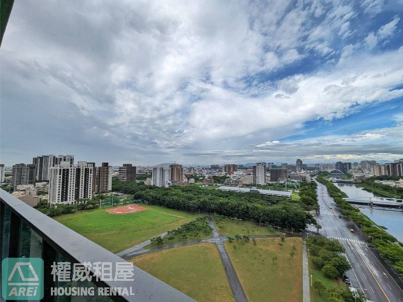 楠梓觀雲III雙面美景正兩房全新空屋+平車