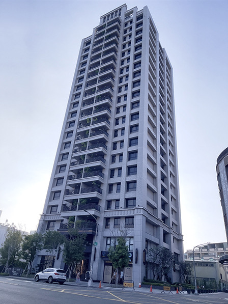 左營高鐵遠見春豐3+1房平車美景頂樓戶