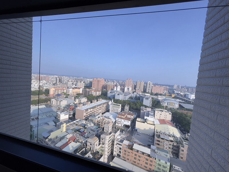 左營高鐵遠見春豐3+1房平車美景頂樓戶