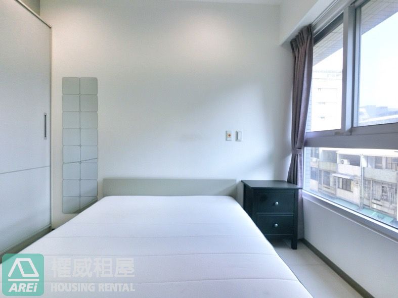 鳳凰苑｜信義國小MRT溫馨採光2房可租屋補助