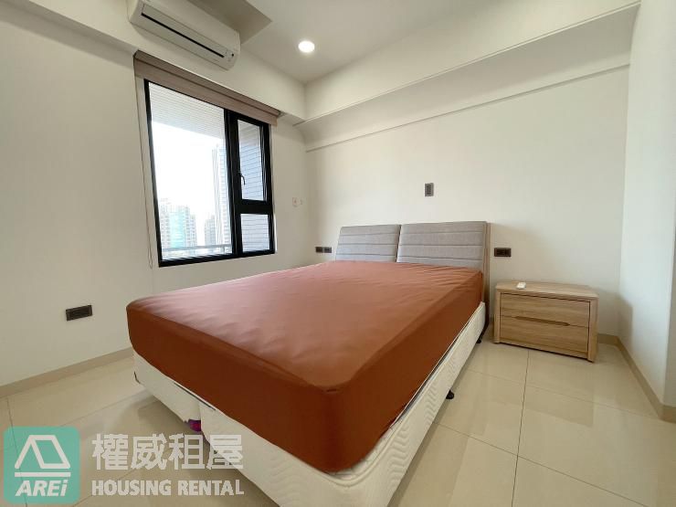 巨蛋鑫巨蛋邊間精裝採光兩房平車