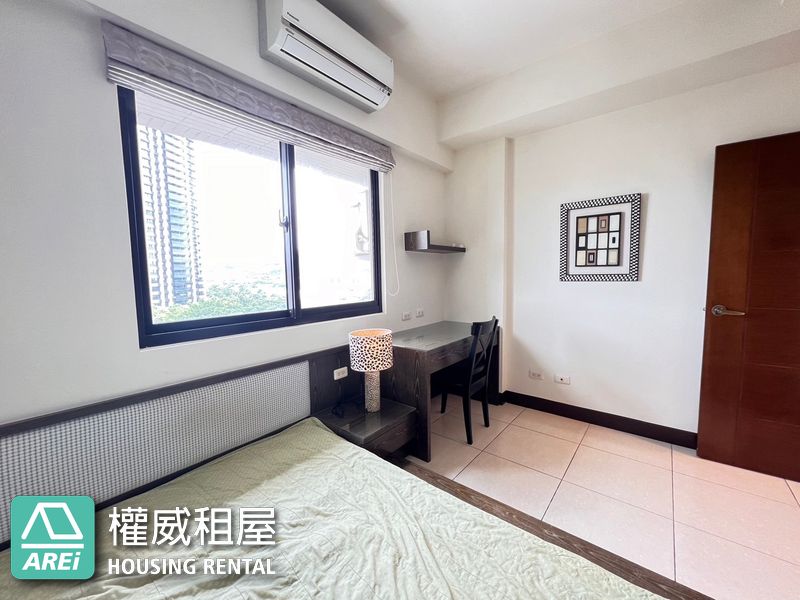 陽台進出可以看海的家左營鉑金海岸景觀3房平車