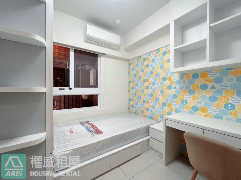 C21美術館｜學院美術之星｜樣品屋3房平車