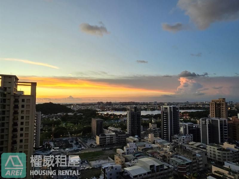 🌿 左營車站|觀山觀海高樓蓮池潭景觀2房