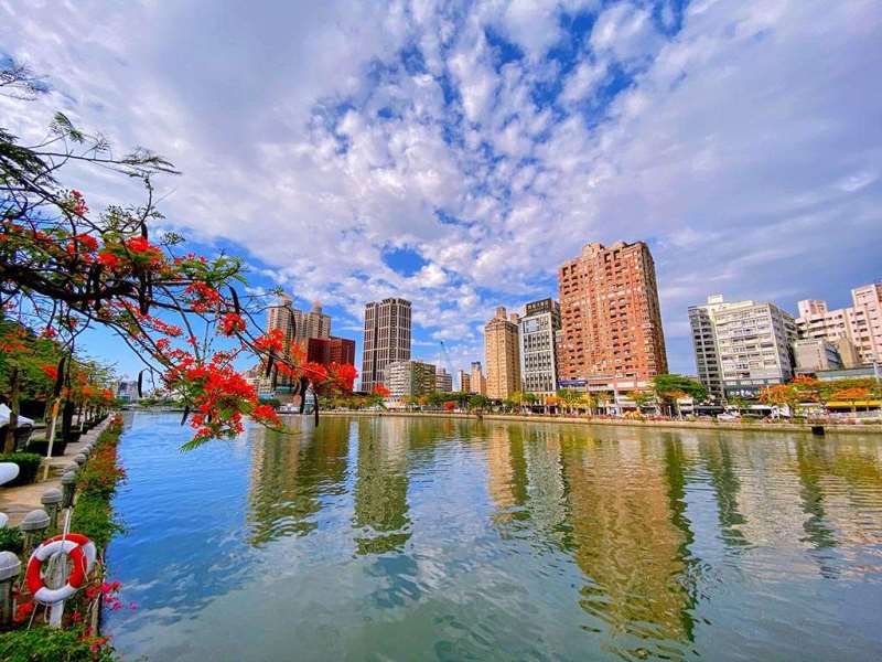 愛河愛情河左岸景觀美景2房平車