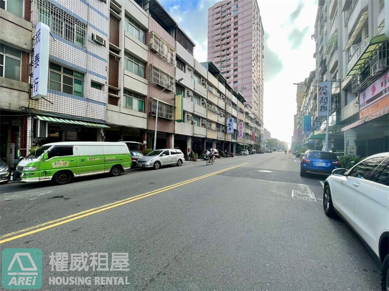 文化市政中心臨路超大面寬黃金三角店面S