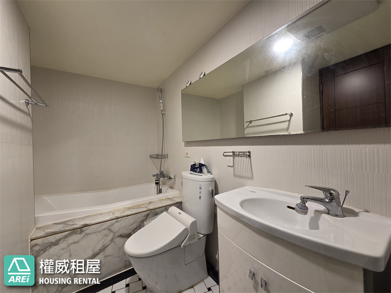 巨蛋MRT時尚F1居家1+1房