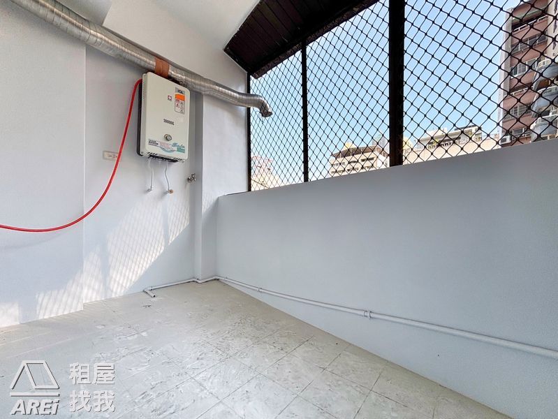 光榮碼頭|漢神本館|一眼愛上美絕4房翻新華廈