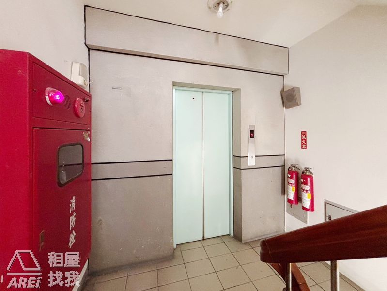 光榮碼頭|漢神本館|一眼愛上美絕4房翻新華廈