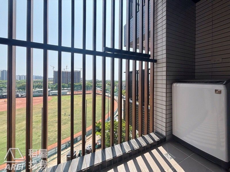 青埔捷運|橋科綻全新1+1房開放空間|平面車位|可租補
