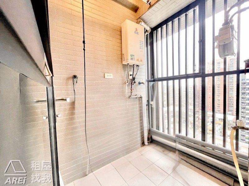 有游泳補助！R14鑫巨蛋2房LOFT設計附車位