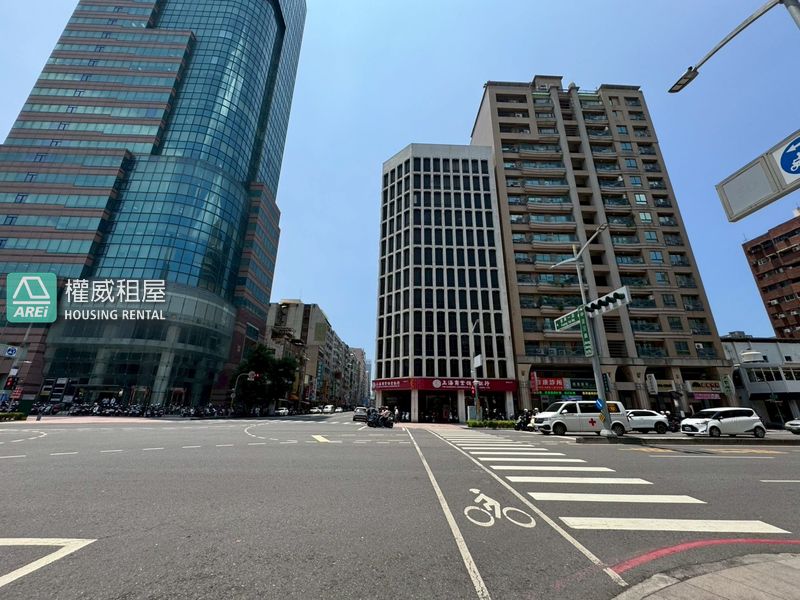 MRT信義國小｜中正路商辦｜百坪辦公室