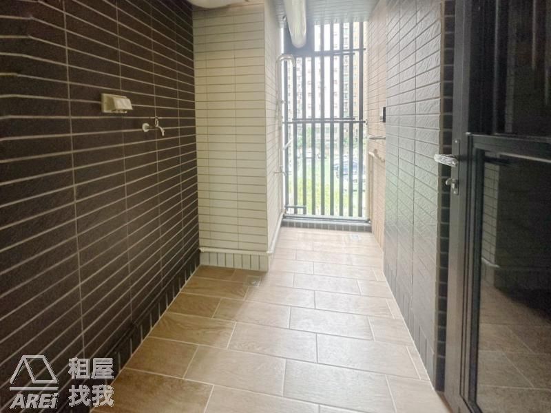 R14巨蛋珈柏麗全新出租空屋3房平車