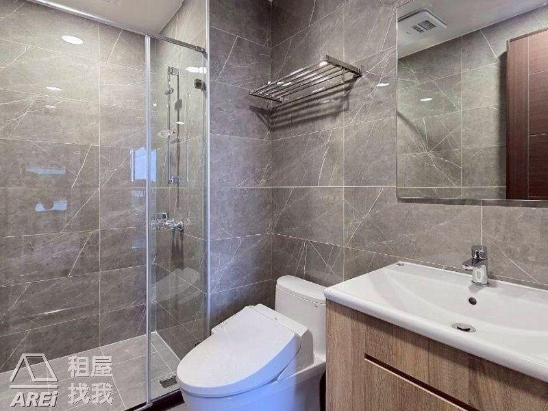 台南東區．新都心│清景麟研森│全新2+1房平車
