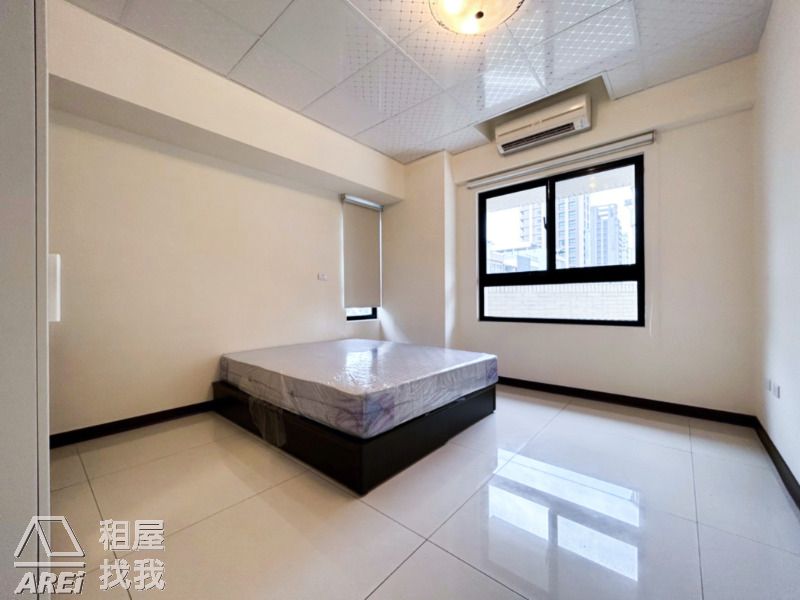 鹽埕埔MRT港灣麗池3平車