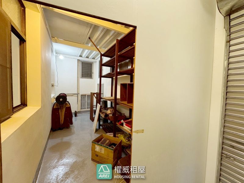 文化中心 | 輕軌 | 四維二路 | 三房公寓