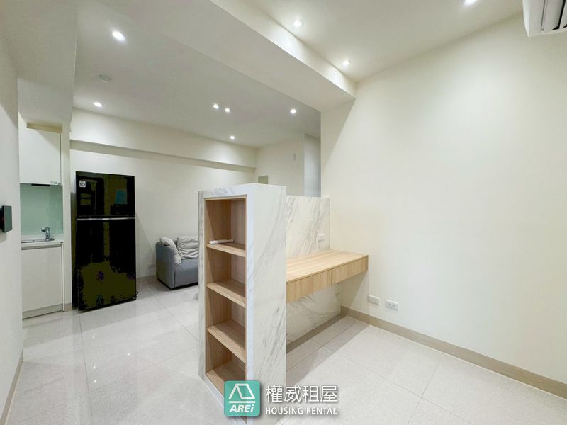 鳳山｜大東捷運火車站｜2+1房2衛｜微笑城堡全新未住可租補