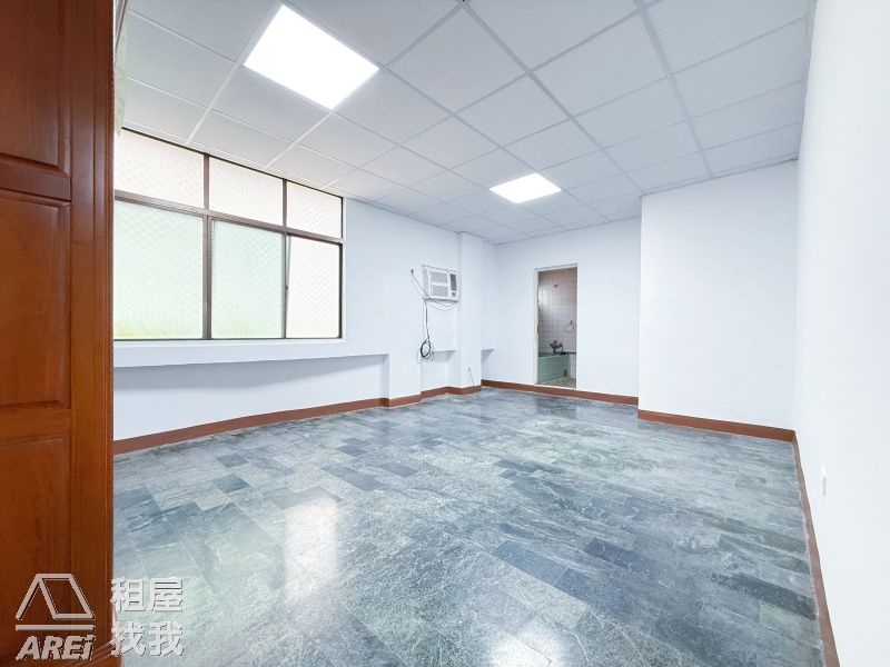 【信義國小MRT】大四房｜可租補｜寵物友善｜5F健身公寓