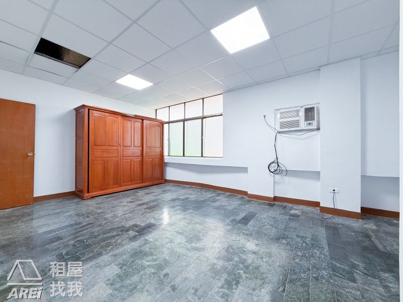 【信義國小MRT】大四房｜可租補｜寵物友善｜5F健身公寓