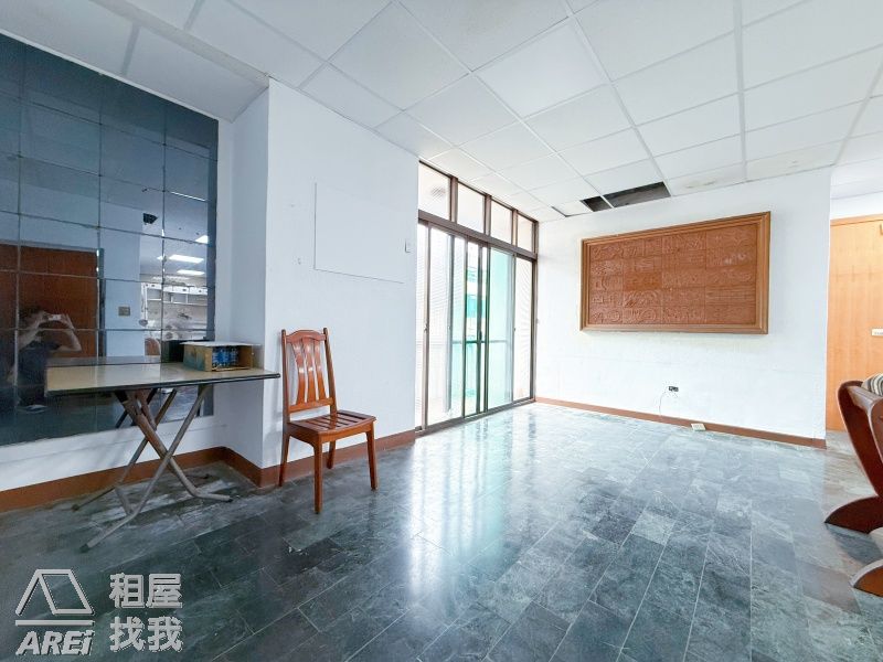 【信義國小MRT】大四房｜可租補｜寵物友善｜5F健身公寓