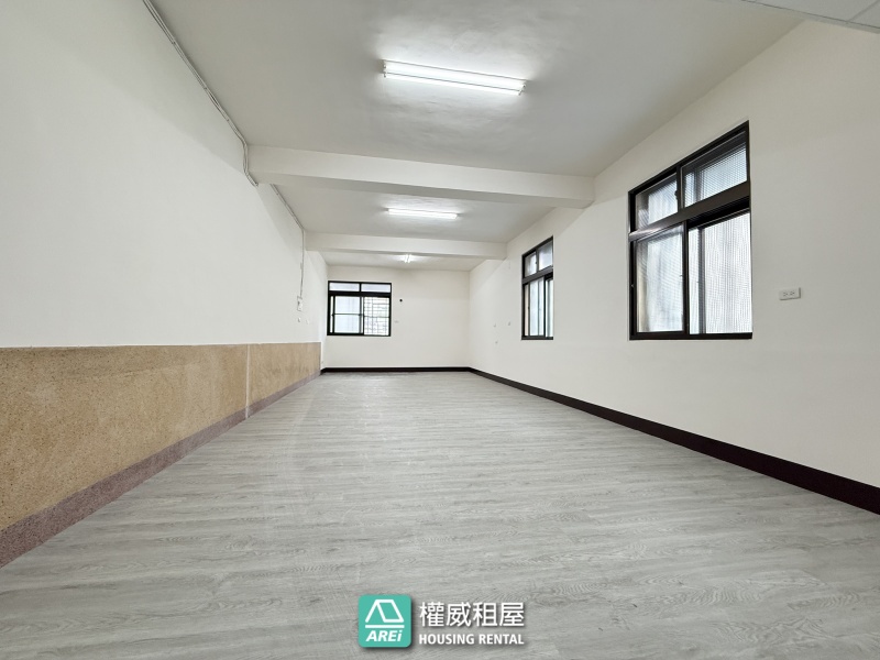 建工商圈｜近高醫｜翻新電梯透天1、2樓出租