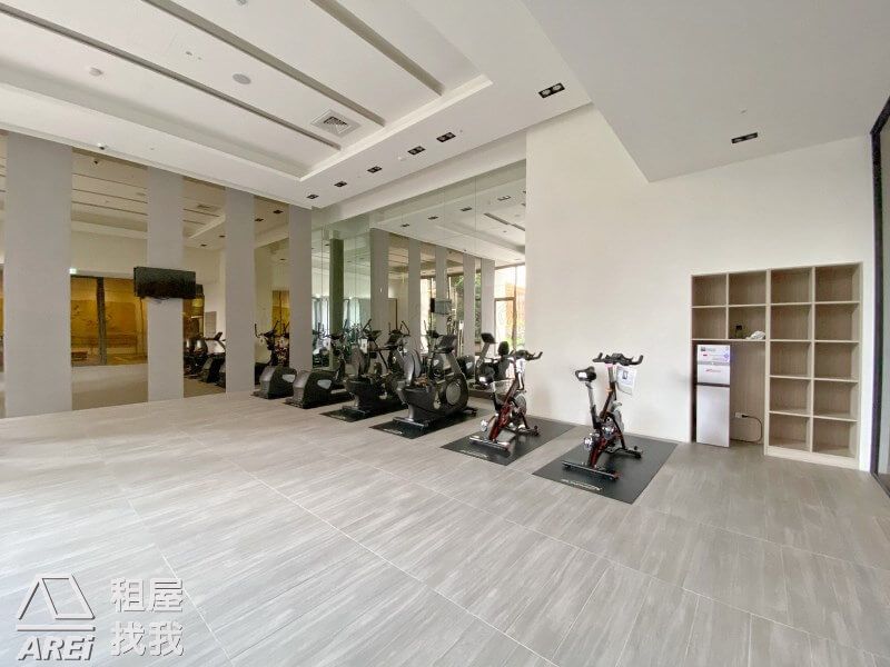 三多商圈R8微笑時代現代溫馨二房+平車