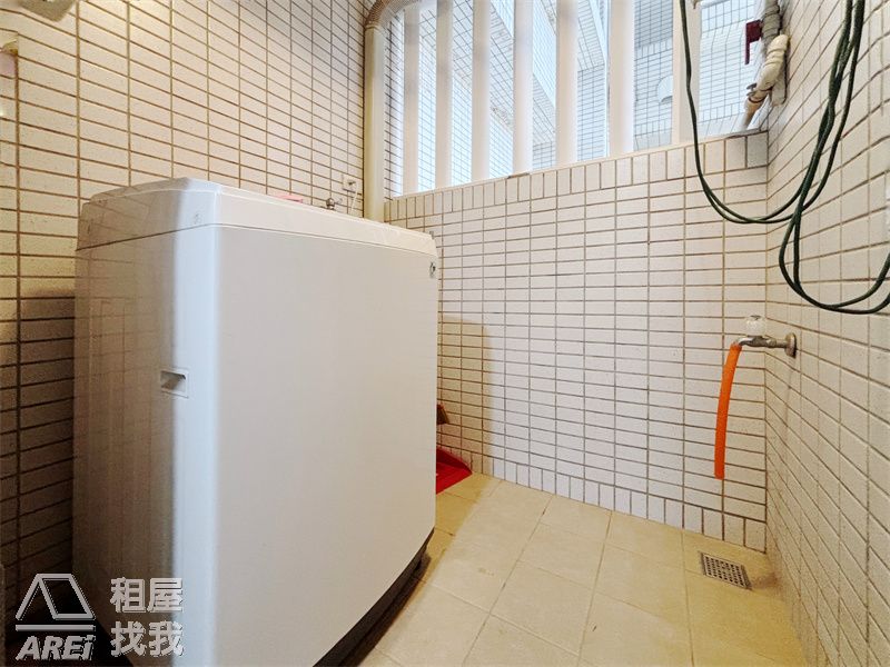 三多商圈微笑時代｜稀有高樓景觀現代風兩房平車