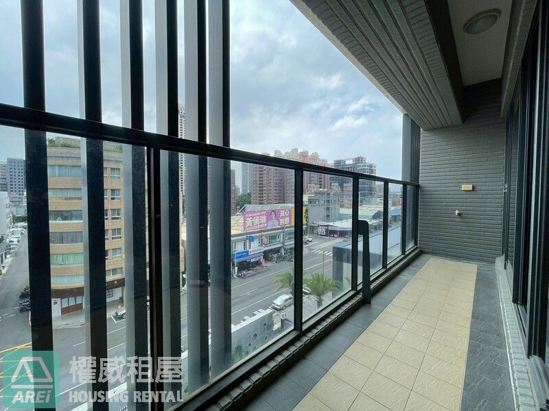 左營｜站前100 / Le More｜景觀三房美宅