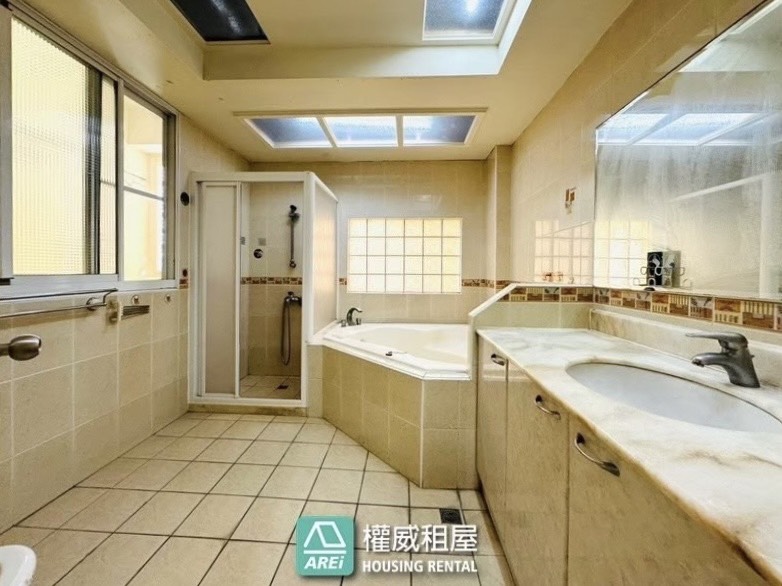 稀有透天釋出I近科工館I公園綠地舒適生活！