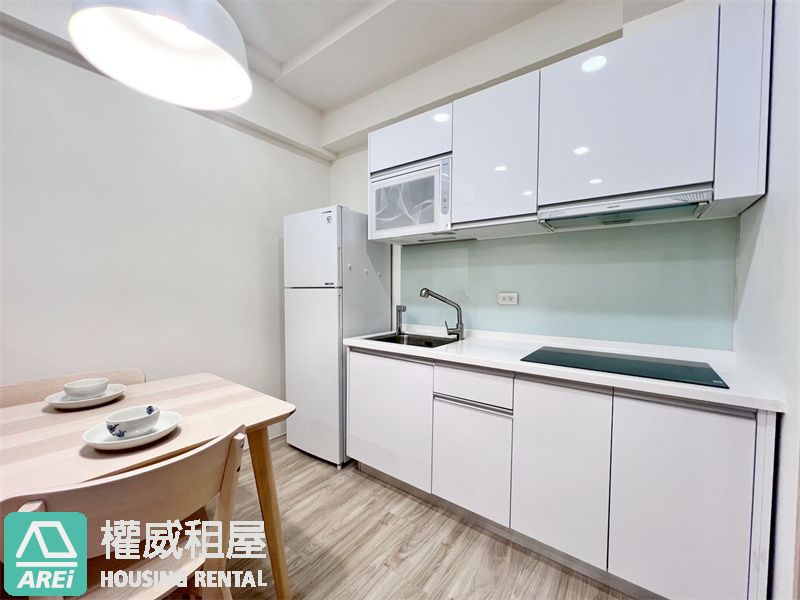 💑愛情河左岸｜高樓絕美陽台｜有車位🚘｜極致海景日常美好❣