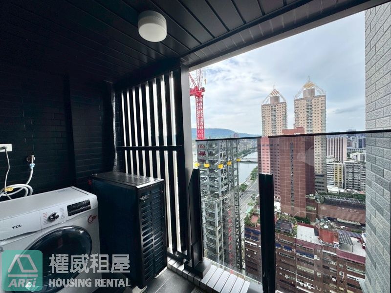 漫步愛河畔｜愛情河左岸北歐風2房